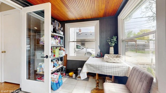 2402 N 114th STREET, Wauwatosa, WI 53226