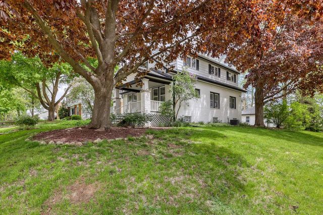 2402 N 114th STREET, Wauwatosa, WI 53226