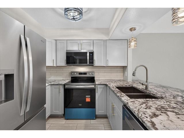 3708 S Ensenada St, Aurora, CO 80013