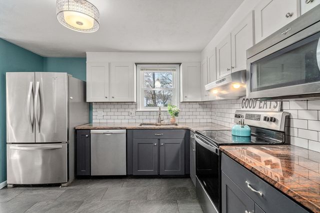 97 Paquin Dr, Marlborough, MA 01752