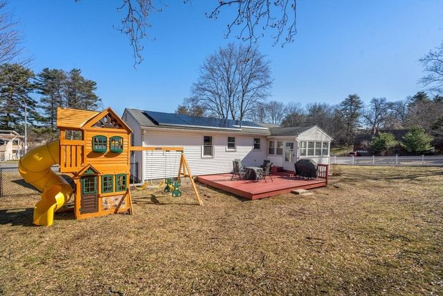 97 Paquin Dr, Marlborough, MA 01752