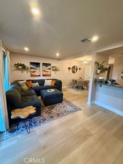 1912 Heywood C, Simi Valley, CA 93065