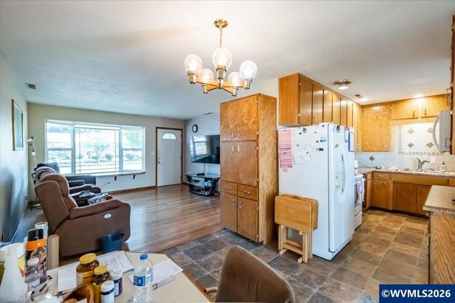 709 28th Av SE, Albany, OR 97322