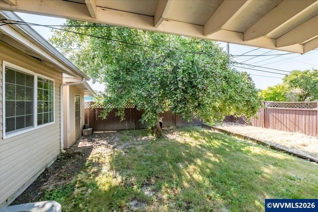 709 28th Av SE, Albany, OR 97322