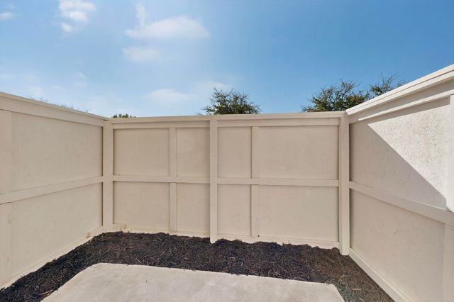 5731 Harvest Hill Road 1044, Dallas, TX 75230