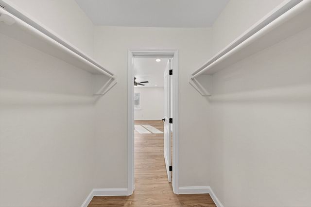 5731 Harvest Hill Road 1044, Dallas, TX 75230