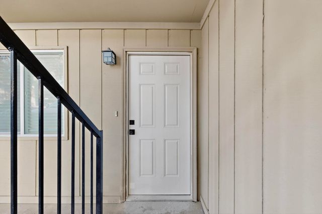 5731 Harvest Hill Road 1044, Dallas, TX 75230