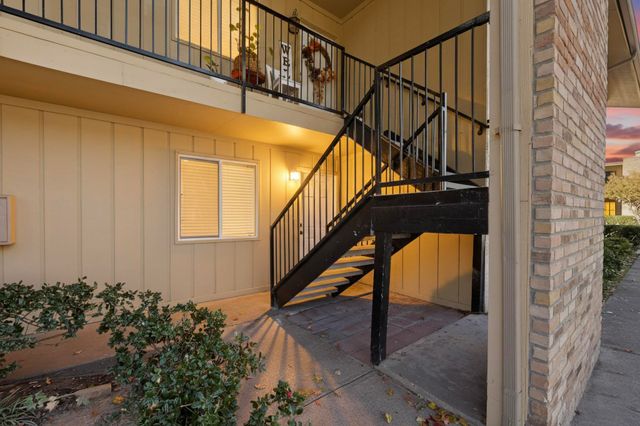 5731 Harvest Hill Road 1044, Dallas, TX 75230