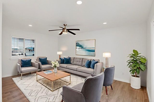 5731 Harvest Hill Road 1044, Dallas, TX 75230