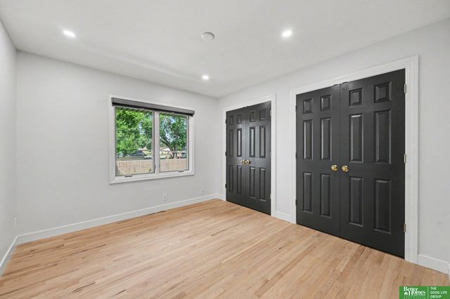 11418 Pierce Street, Omaha, NE 68144