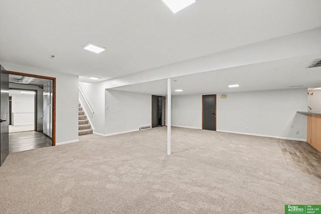 11418 Pierce Street, Omaha, NE 68144