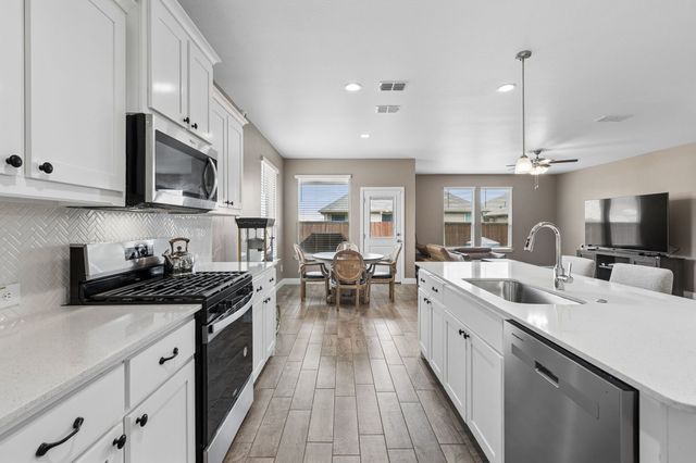 15512 PUTNEY Way, Fort Worth, TX 76247
