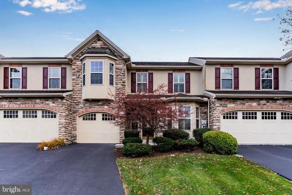 1920 ROXBURY CT, Mechanicsburg, PA 17055