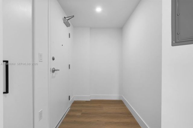 2479 NE 192nd St 205, Miami, FL 33180