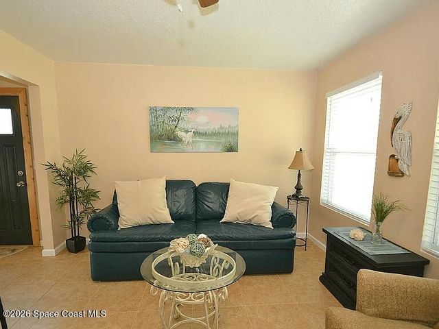 1018 Colonnade Avenue SE, Palm Bay, FL 32909