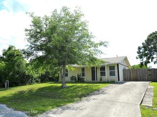 1018 Colonnade Avenue SE, Palm Bay, FL 32909