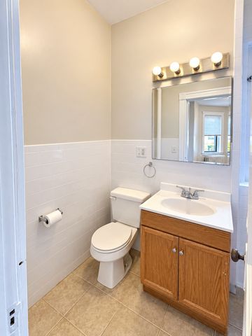 1560 Commonwealth Ave 4, Boston, MA 02135