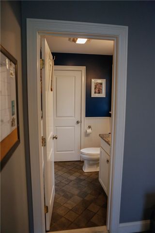 87 Woodward Ave Avenue, Narragansett, RI 02882
