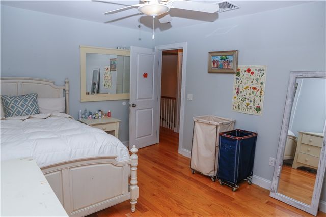 87 Woodward Ave Avenue, Narragansett, RI 02882