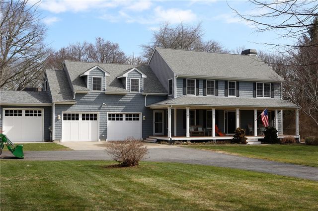 87 Woodward Ave Avenue, Narragansett, RI 02882
