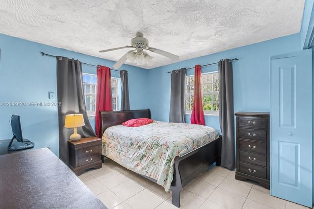 1157 NW 45th Ter, Lauderhill, FL 33313