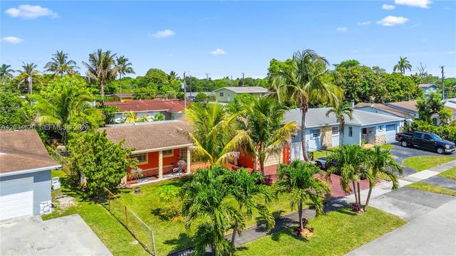 1157 NW 45th Ter, Lauderhill, FL 33313