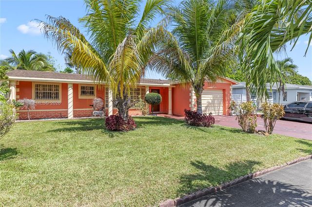 1157 NW 45th Ter, Lauderhill, FL 33313
