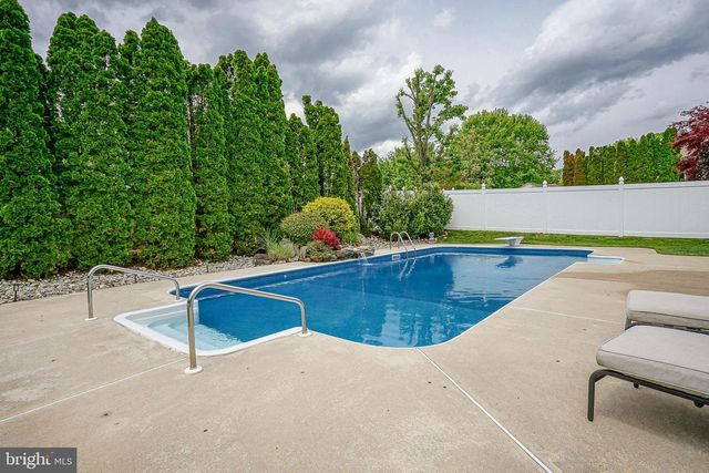 14 FILLY WAY, Sewell, NJ 08080