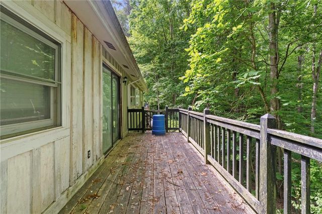 283 Ash Circle, Waleska, GA 30183