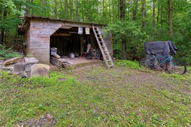 283 Ash Circle, Waleska, GA 30183