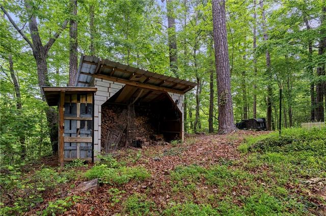 283 Ash Circle, Waleska, GA 30183