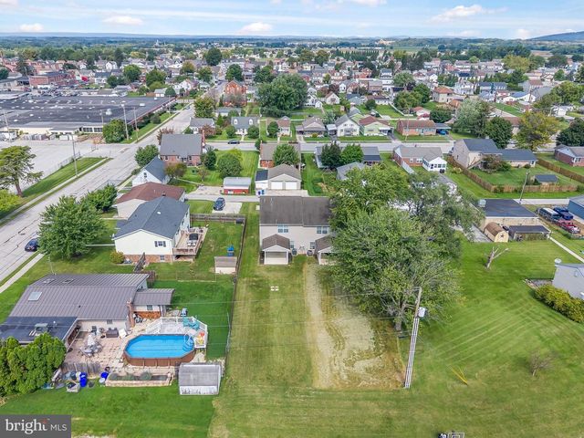409 TURKEY RD, Mcsherrystown, PA 17344