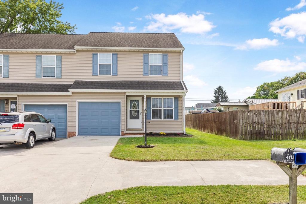 409 TURKEY RD, Mcsherrystown, PA 17344