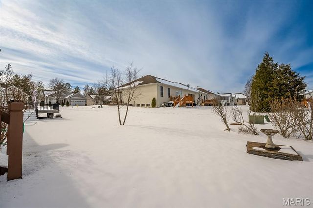 247 Pigeon Drive V, Lake St Louis, MO 63367