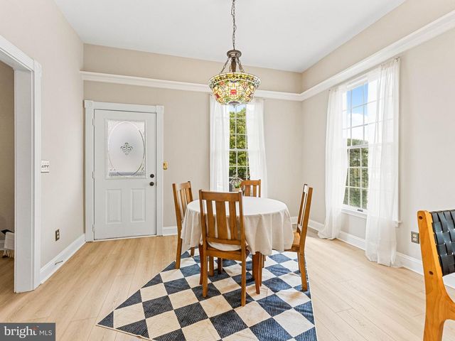 561 UHLER AVE, Burlington, NJ 08016