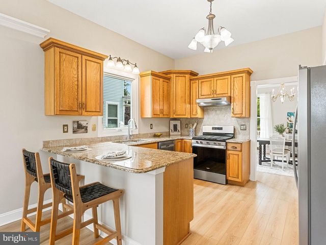 561 UHLER AVE, Burlington, NJ 08016