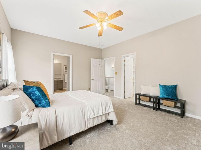 561 UHLER AVE, Burlington, NJ 08016