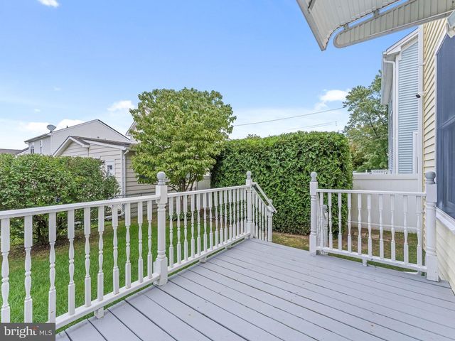 561 UHLER AVE, Burlington, NJ 08016