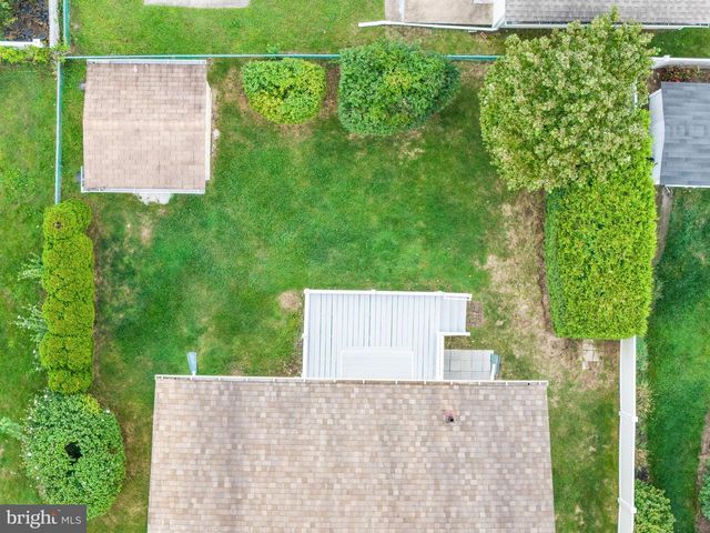 561 UHLER AVE, Burlington, NJ 08016