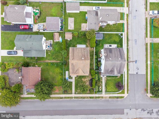 561 UHLER AVE, Burlington, NJ 08016