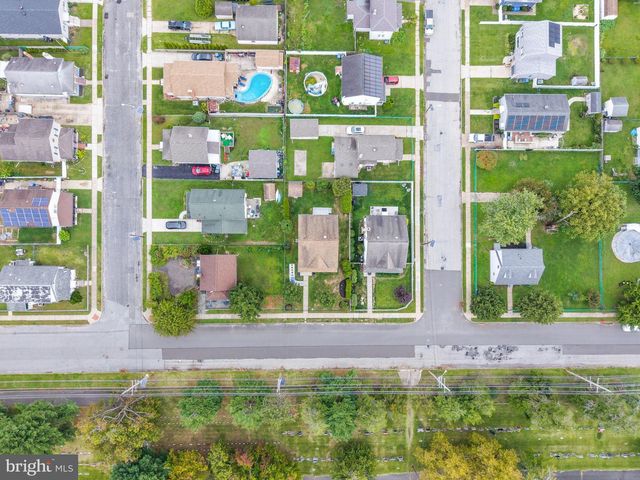 561 UHLER AVE, Burlington, NJ 08016