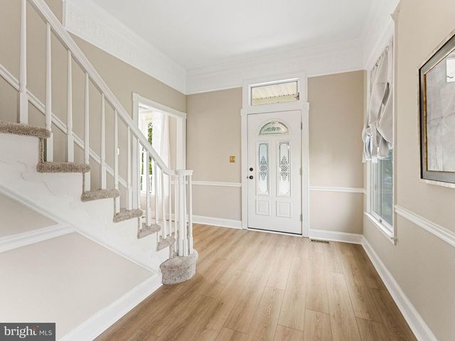 561 UHLER AVE, Burlington, NJ 08016