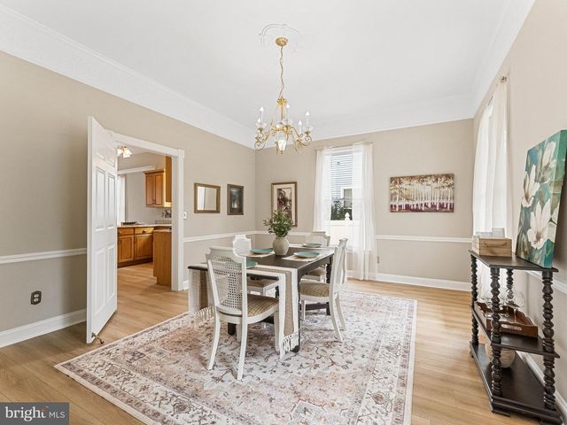 561 UHLER AVE, Burlington, NJ 08016