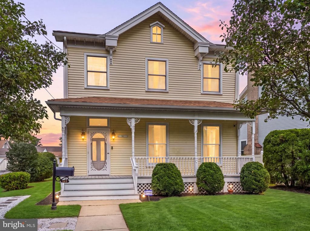 561 UHLER AVE, Burlington, NJ 08016 — exterior
