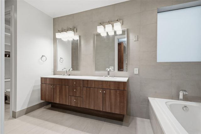 5409 Hidalgo Street D, Houston, TX 77056