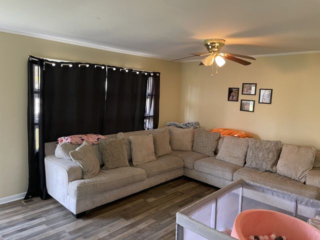 1306 Edgewood Dr, Manchester, TN 37355