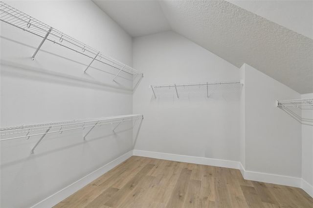 3711 W DE LEON STREET, Tampa, FL 33609