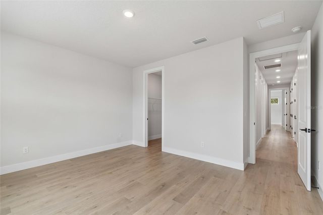 3711 W DE LEON STREET, Tampa, FL 33609