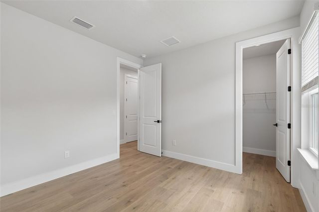 3711 W DE LEON STREET, Tampa, FL 33609