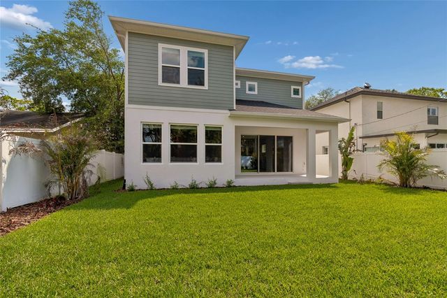 3711 W DE LEON STREET, Tampa, FL 33609